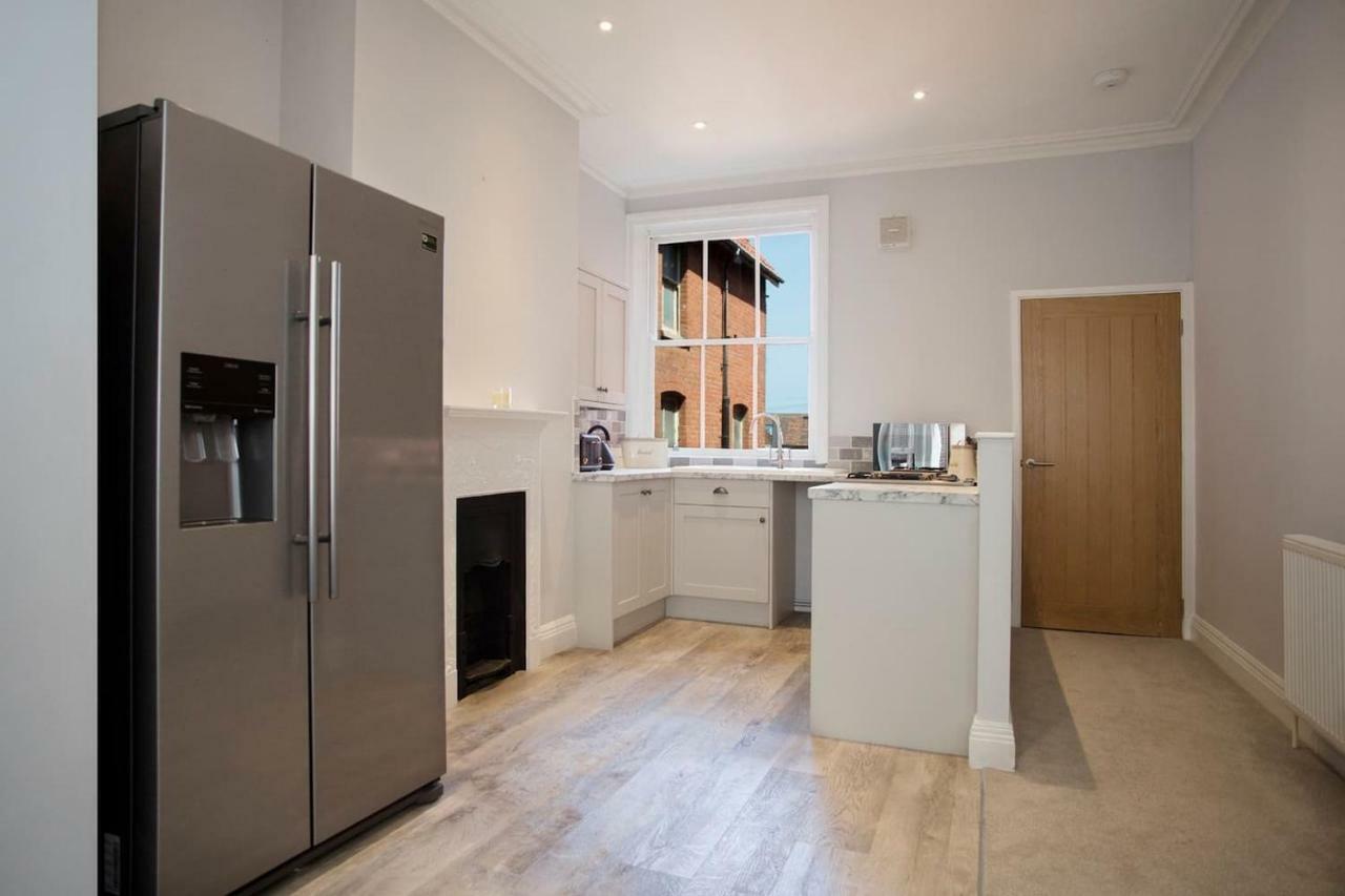 Reggies Hideaway Apartment Кромър Екстериор снимка